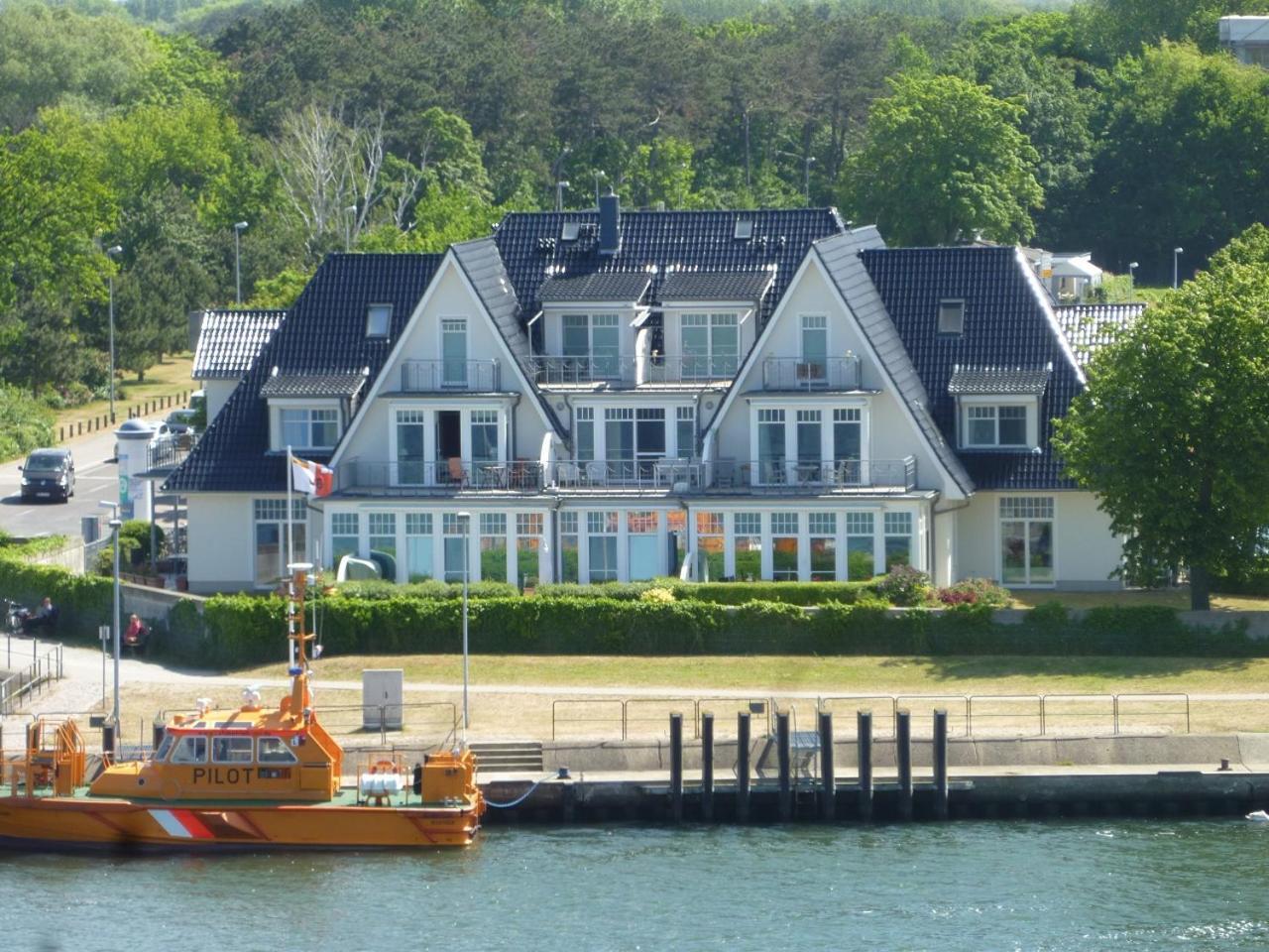 Lotsenhaus/Ostseetoern Rostock Luaran gambar